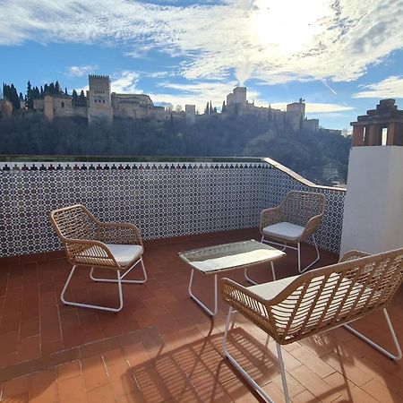 Zenit Mediterranean Suites By Florentia Homes Гранада Экстерьер фото